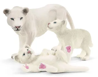 Lionne avec bébés