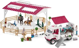 Intervention de la vétérinaire à l’école d’équitation