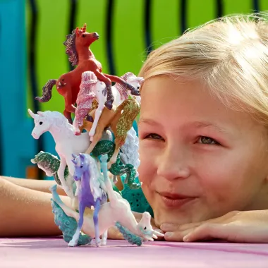 Schleich Bayala 70767 : Licorne à collectionner Grenat