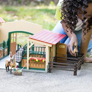Schleich Farm World 42195 : Écurie avec chevaux et accessoires