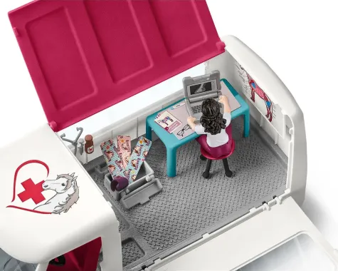 Schleich Horse Club 42439 : Vétérinaire Mobile avec Poulain Hanovrien