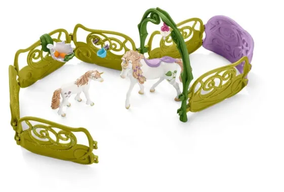 Schleich Bayala 42445 : Maison-fleur pailletée avec licornes, lac et écurie