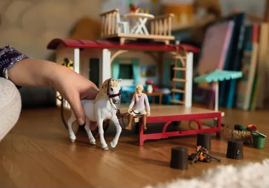 Schleich Horse Club 42593 : Caravane Rencontres Secrètes