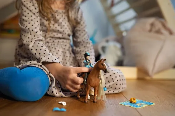 Schleich Horse Club Sofia&#039;s Beauties 42585 : Coffret cheval à coiffer Kim &amp; Caramelo - Sofia&#039;s Beauties