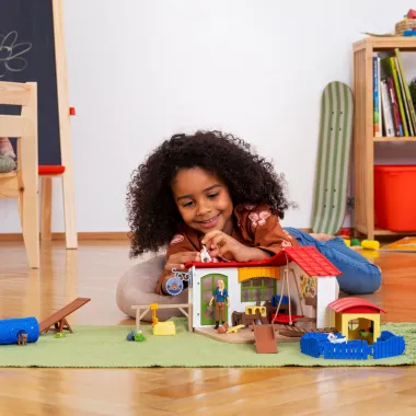 Schleich Farm World 42607 : Hôtel des Animaux