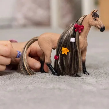 Schleich Horse Club Sofia&#039;s Beauties 42621 : Étalon Akhal-Teke à coiffer