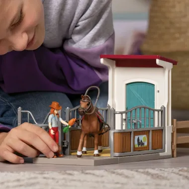Schleich Horse Club 42710 : Horse Club Box pour chevaux avec Hannah &amp; Cayenne
