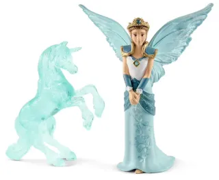 Eyela avec sculpture licorne de glace