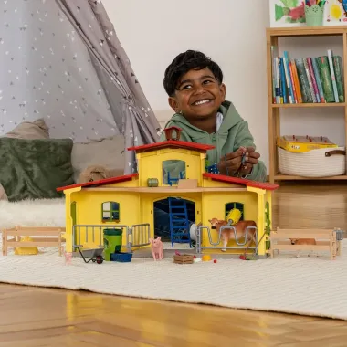 Schleich Farm World 72224 : Ferme avec poulailler et box pour chevaux